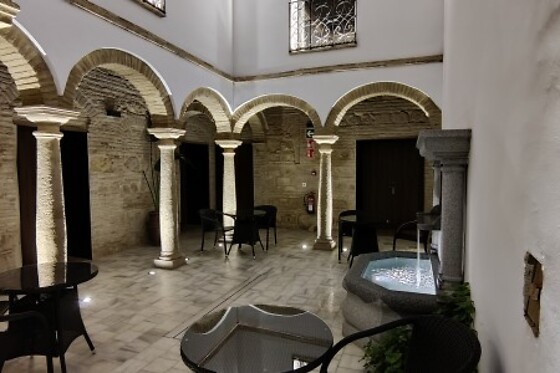 PATIOS DEL ORFEBRE - photo 2