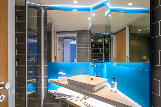Holiday Inn Express Antwerp City - Centre - photo 2