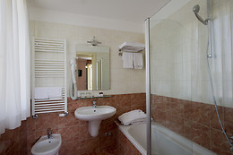 Viktoria Palace Hotel