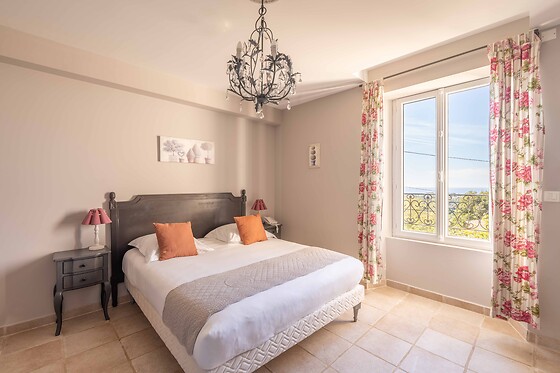 Hôtel L'Orangeraie - photo 1