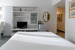 Aiello Rooms