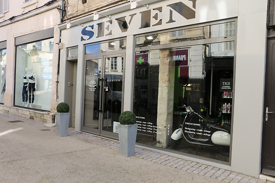 Seven - photo 9