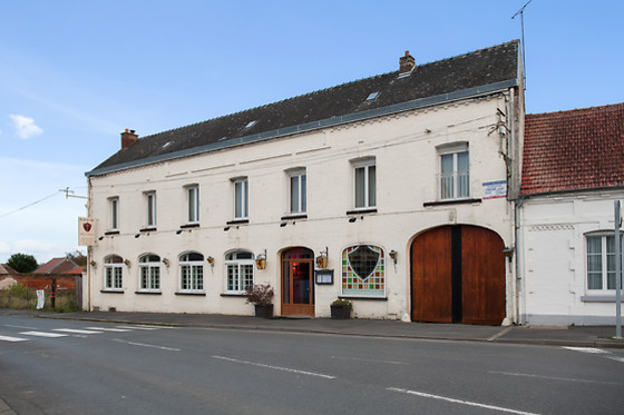 Repas gastronomique pour 2 à l'Hostellerie de la  Croix d'Or à Roye (France)