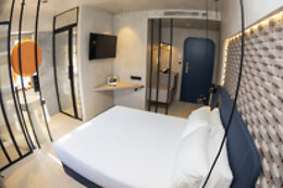 HOTEL FARO LARIÑO