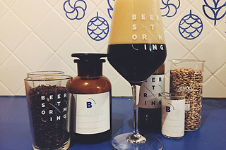 Een workshop bierbrouwen en maaltijd bij Beerstorming (Sint-Gillis - Brussel)