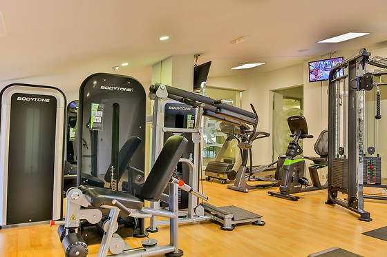 HOTEL 525 - photo 4