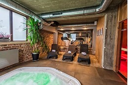 Hotel Szary Residence
