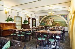 Hotel Taurus