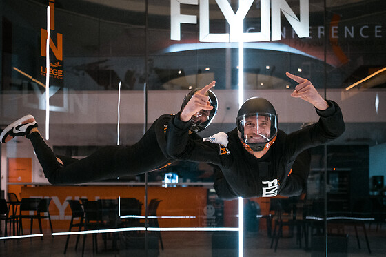 Simulateur de chute libre pour 2 (3 vols, 1 vol Tornado, bouteille de cava) - Flyin Liège - Grâce-Hollogne (Liège)