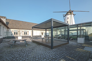 Toegang tot de wellness en bubbels voor 2 bij D-Hotel (Kortrijk - West-Vlaanderen)