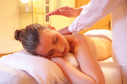 Joel Deschenaux / Baan massages