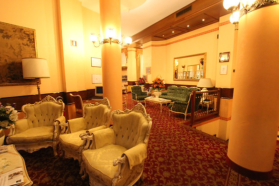 King Mokinba Hotels - photo 3