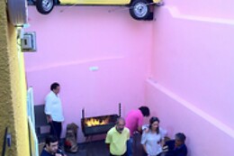 BIKE SUITE & LOUNGE