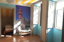 BIKE SUITE & LOUNGE