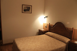 HOTEL LOS PERALES