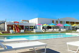 RIDE SURF RESORT & SPA