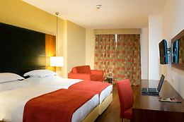 LEZÍRIA PARQUE HOTEL