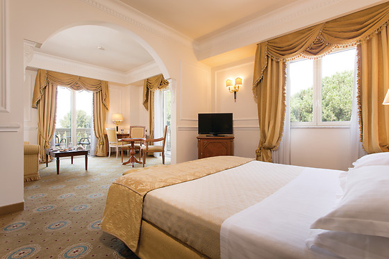 Grand Hotel Vanvitelli - photo 0