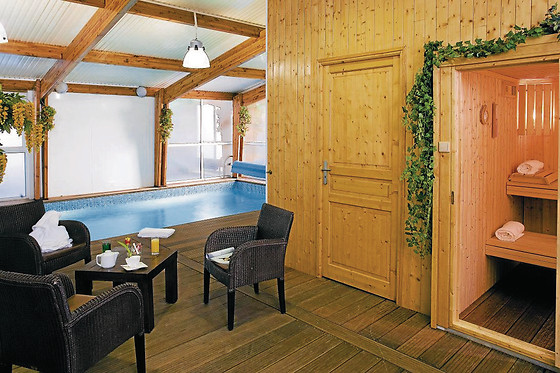 Hotel The Originals Aurillac Grand Hôtel Saint-Pierre - photo 1