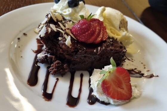 HollaPolla Restaurant - photo 4