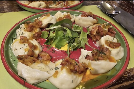 HollaPolla Restaurant - photo 3