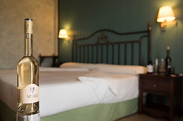 COMPLEJO ENOTURÍSTICO FINCA LA ESTACADA