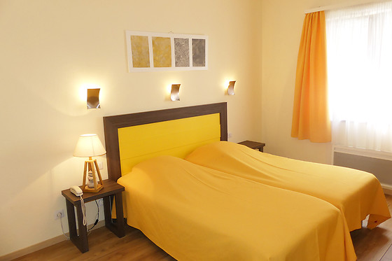 Aux 2 roses (hôtel) - photo 1