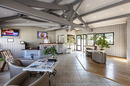 Elegance Suites Hôtel****