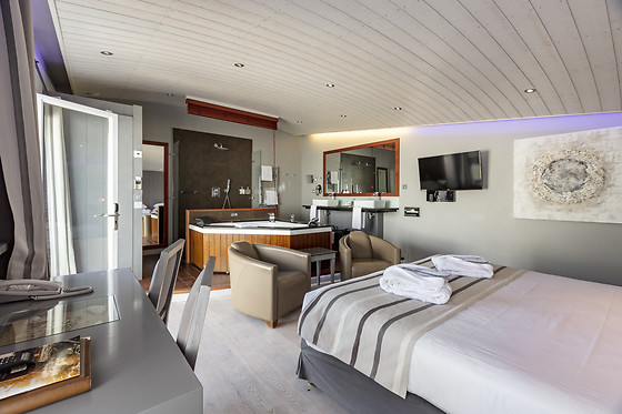 Elegance Suites Hôtel**** - photo 1