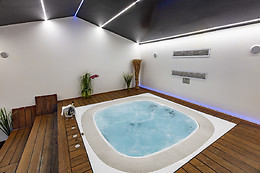 Elegance Suites Hôtel****