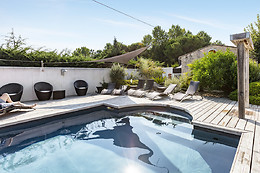 Elegance Suites Hôtel****