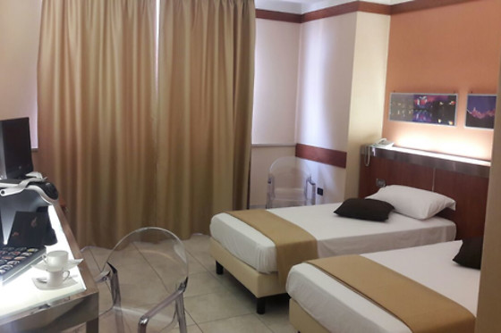 Hotel Artemide - photo 2