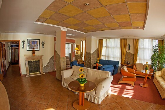 Hotel Mediterran - photo 0