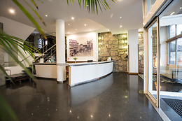 LEGENDARY PORTO HOTEL