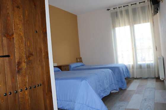 CASA RURAL LA CERECERA Y CASA RURAL VALLECASAR - photo 2