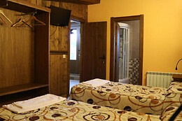 CASA RURAL LA CERECERA Y CASA RURAL VALLECASAR
