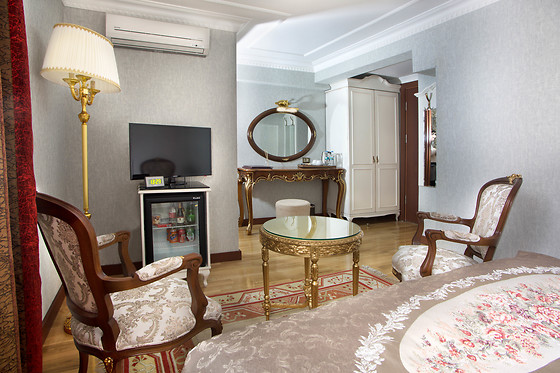 Hotel Empire Palace - photo 10