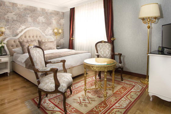 Hotel Empire Palace - photo 1