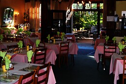 Aux 2 roses (hôtel)