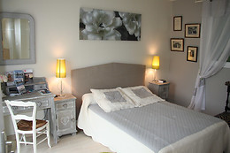 Une Chambre à la Campagne