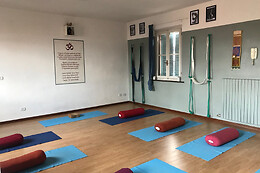 LAMO Yoga