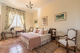 HACIENDA LAS TRES NIÑAS