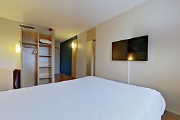 NOVOTEL EVRY COURCOURONNES