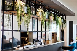 NOVOTEL EVRY COURCOURONNES