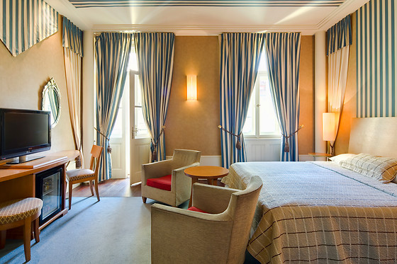 Mamaison Hotel Riverside Prague - photo 1