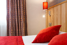 Hotel The Originals Rey du Mont Sion Saint-Julien-en-Genevois Sud