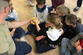 Een geleid bezoek aan de reptielen en dieren met voederen en verzorgen bij Mike's Repitpark (Doornik - Henegouwen)