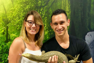 Een geleid bezoek aan de reptielen en dieren met voederen en verzorgen bij Mike's Repitpark (Doornik - Henegouwen)