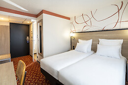 Sure Hotel by Best Western Caen Memorial ***
