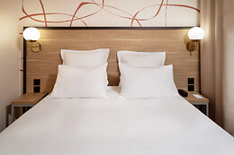 Sure Hotel by Best Western Caen Memorial ***